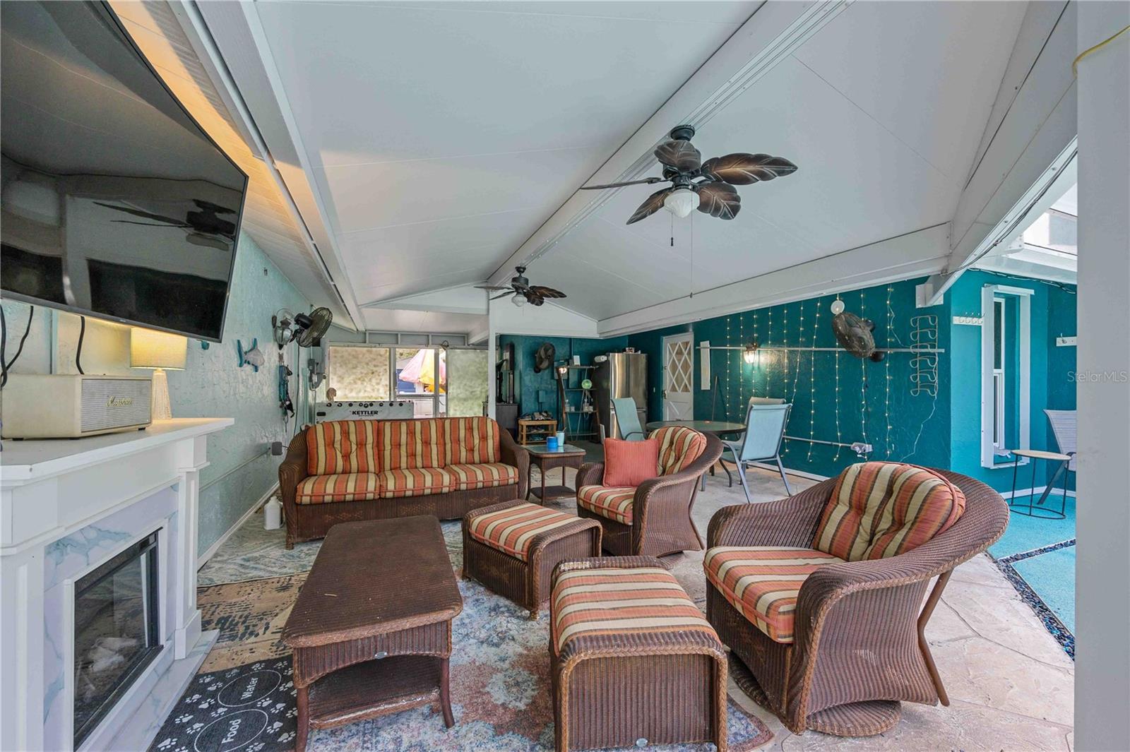 MISSION VALLEY ESTATE SEC A - Residential