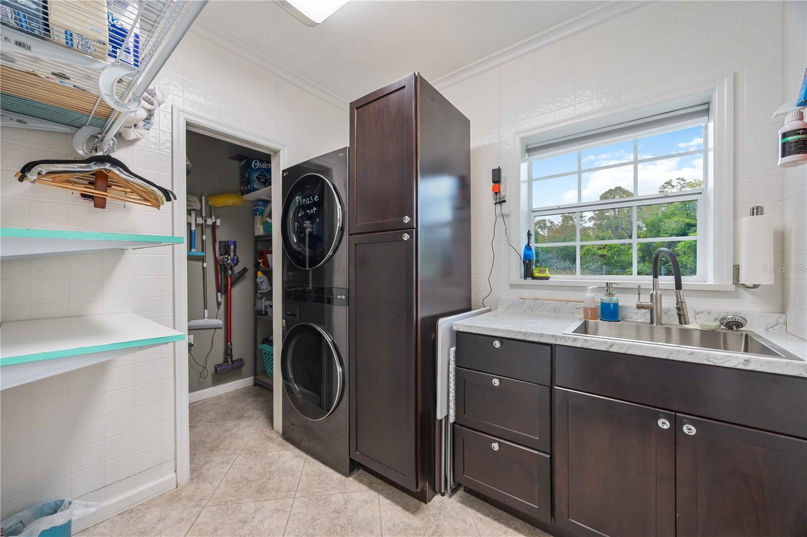 MISSION VALLEY ESTATE SEC A - Residential