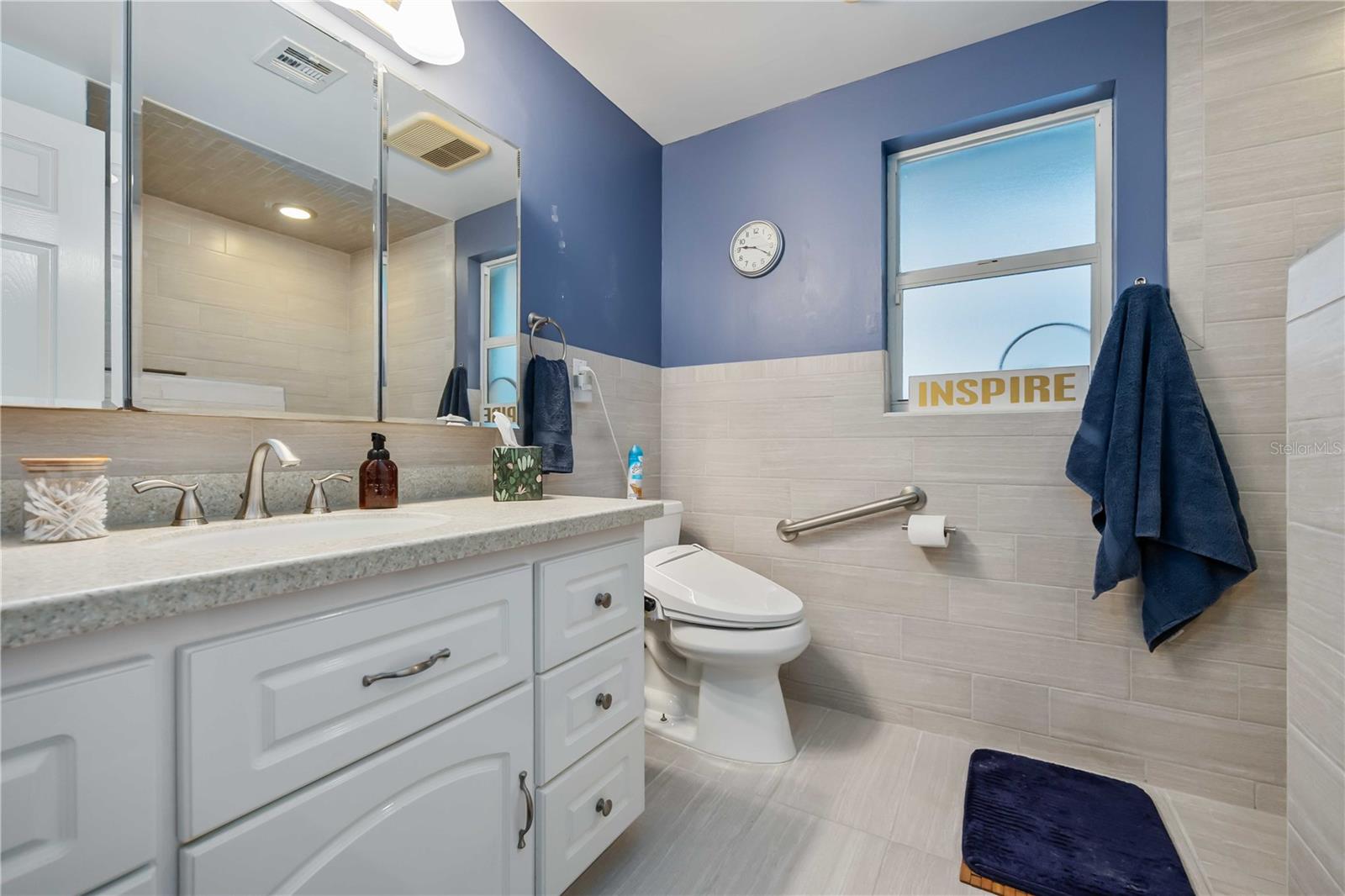 MISSION VALLEY ESTATE SEC A - Residential