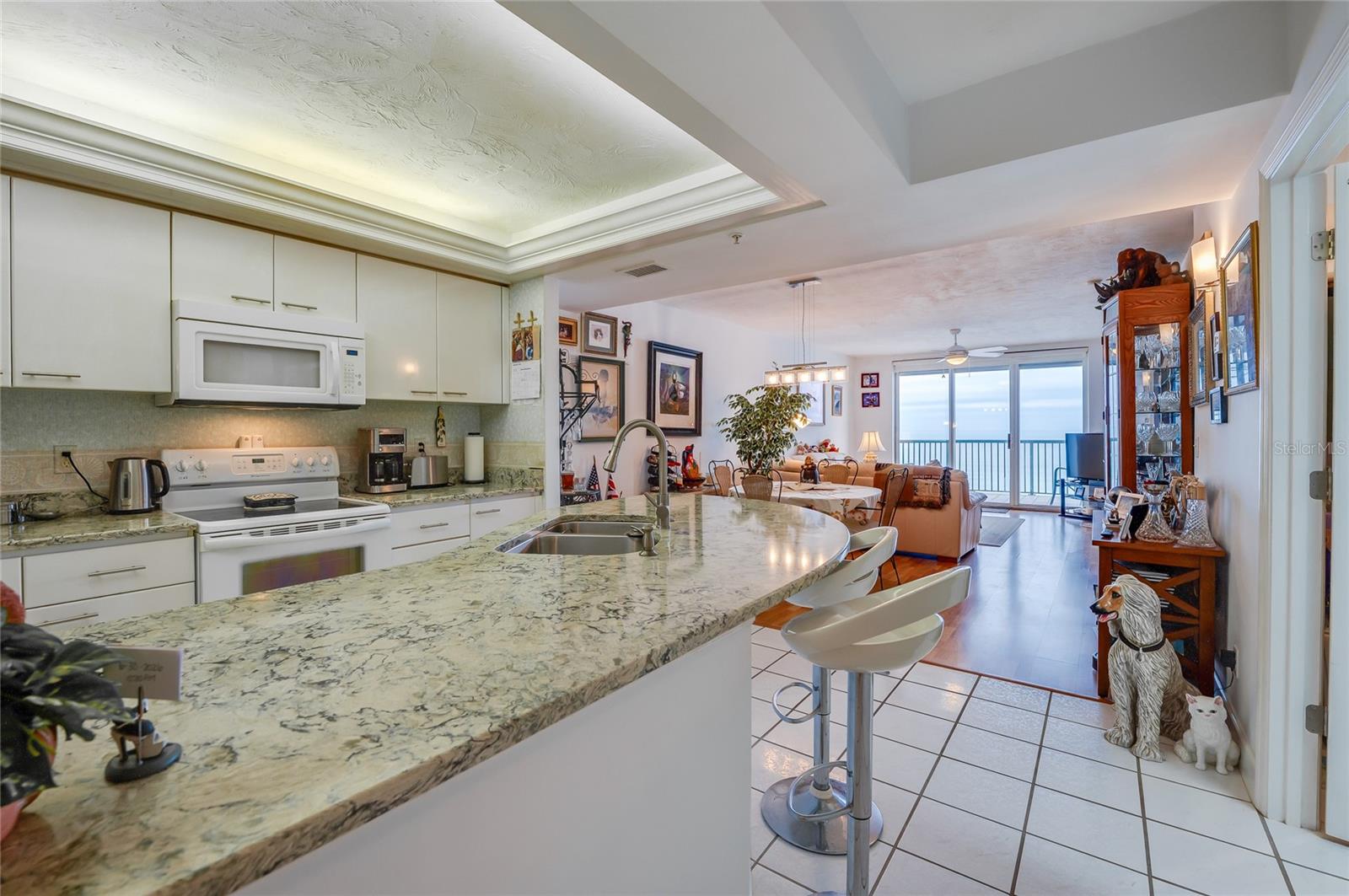 TOWERS AT PONCE INLET TOWER 01 CONDO - Residential