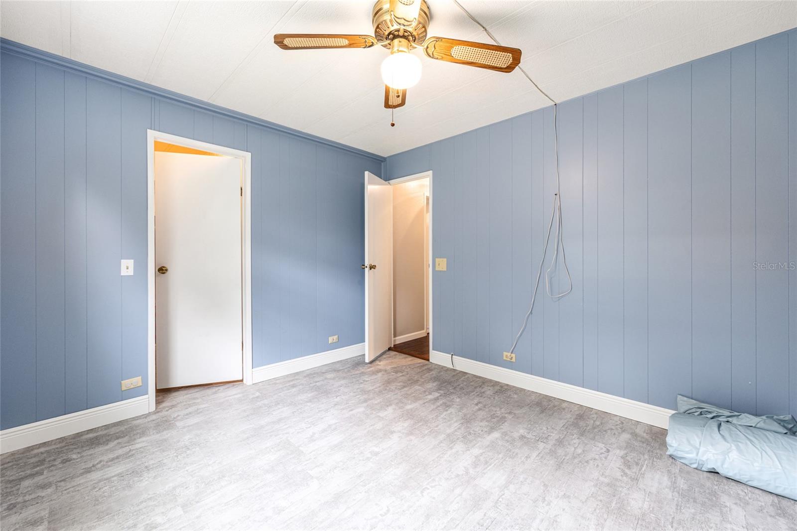 LEISURE ACRES UNIT 01 - Residential