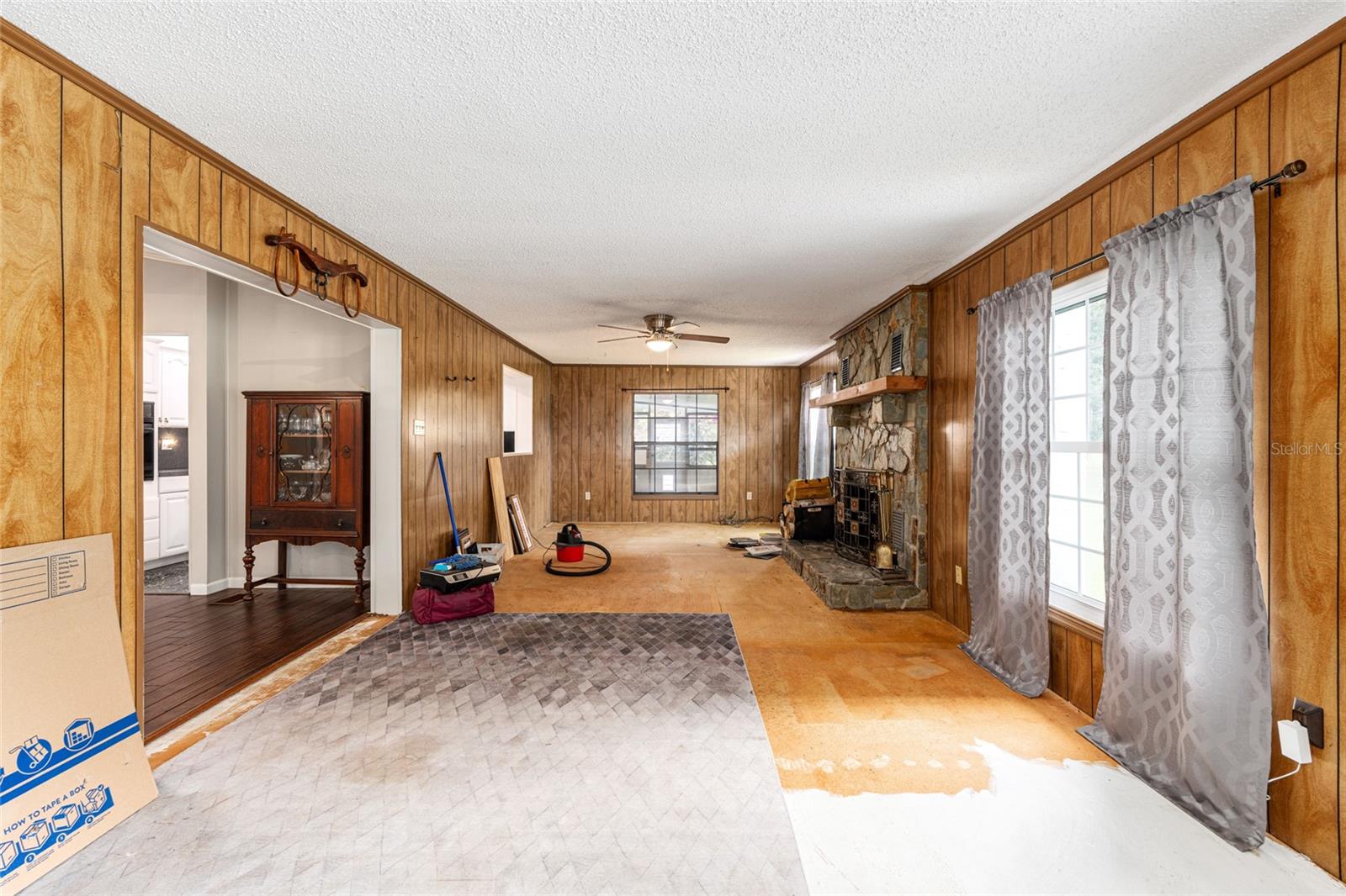 LEISURE ACRES UNIT 01 - Residential