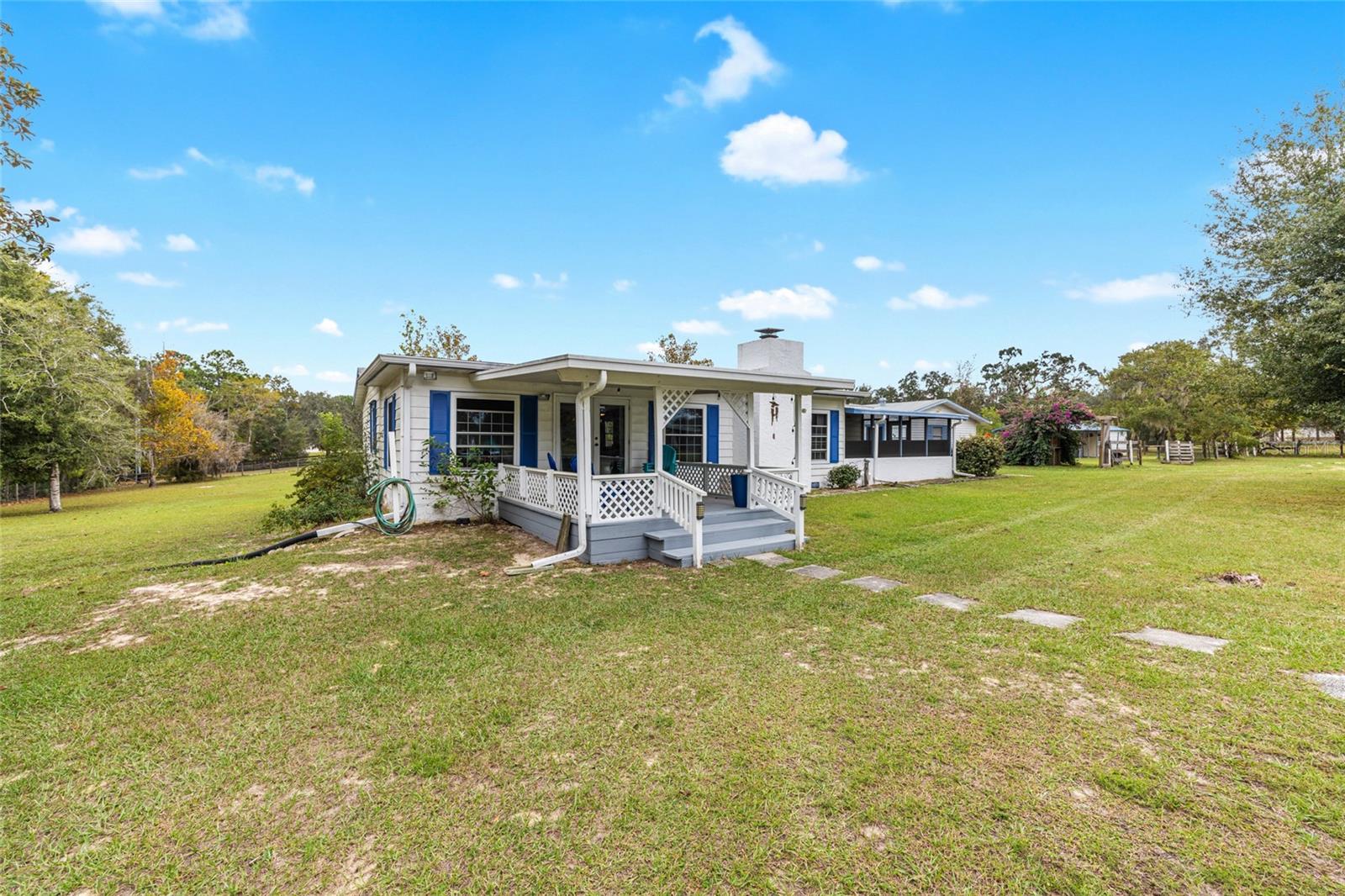 LEISURE ACRES UNIT 01 - Residential