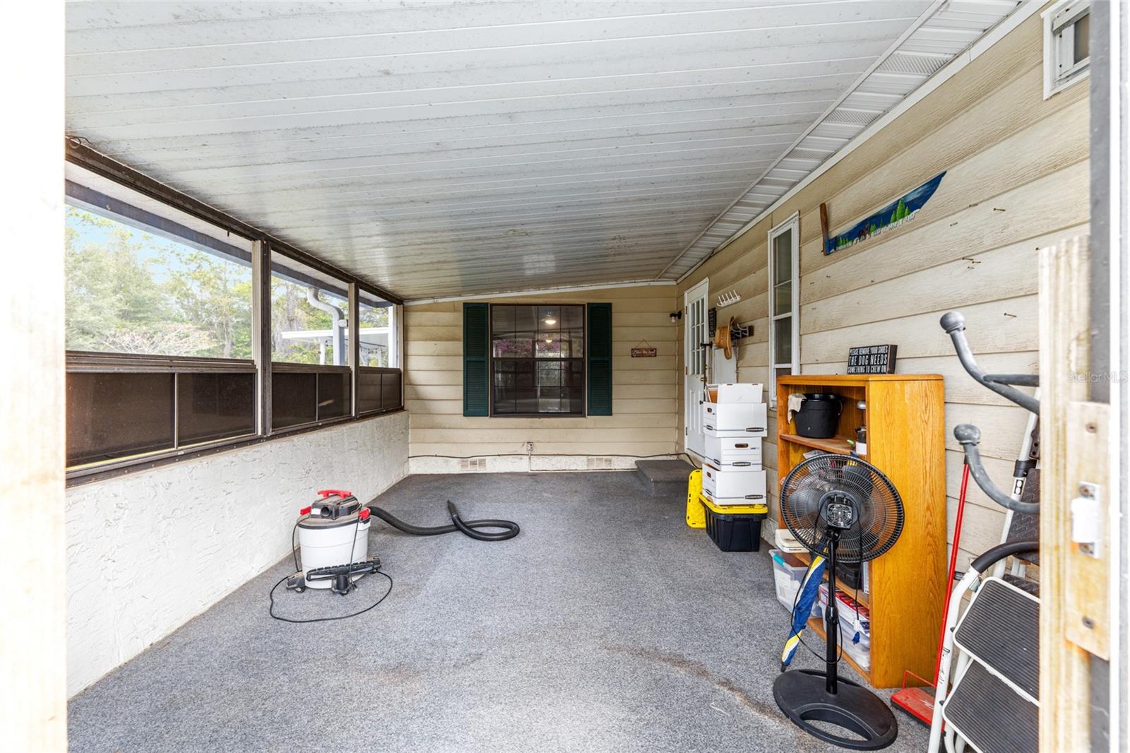 LEISURE ACRES UNIT 01 - Residential