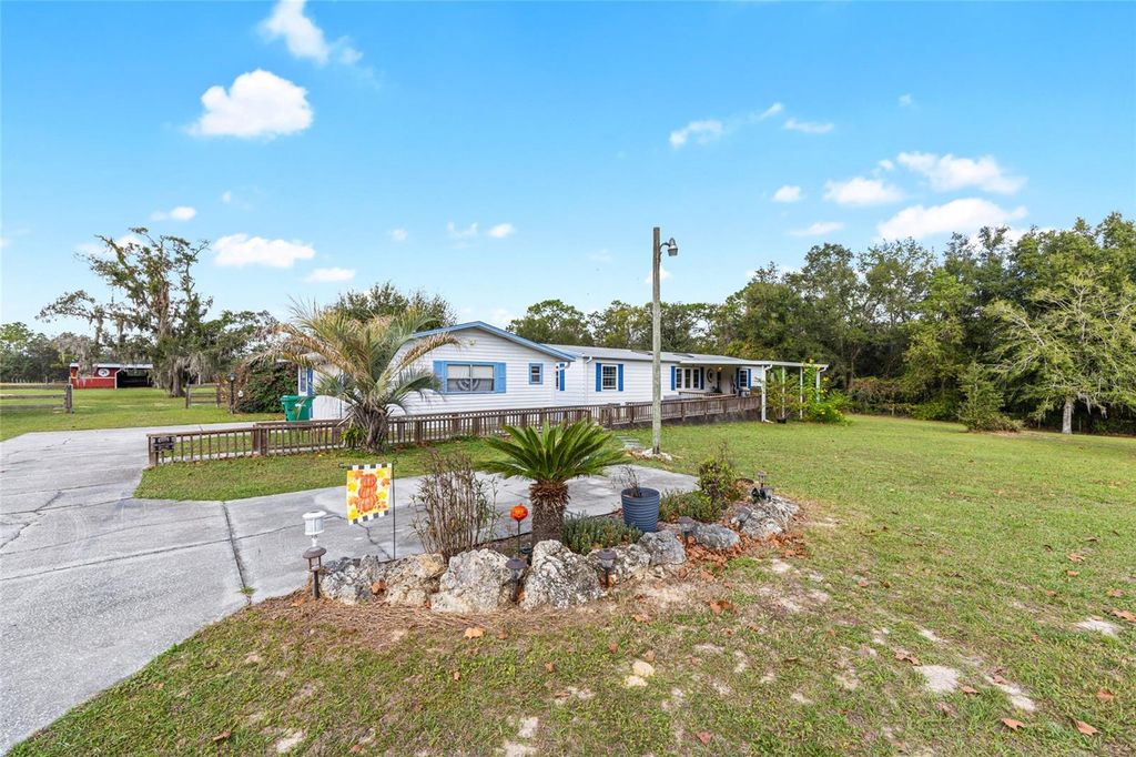 Photo of 4760 S Chickadee Avenue, Lecanto, FL 34461 (MLS # OM712671)