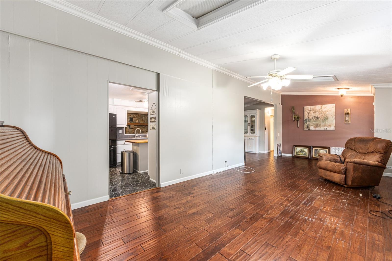 LEISURE ACRES UNIT 01 - Residential