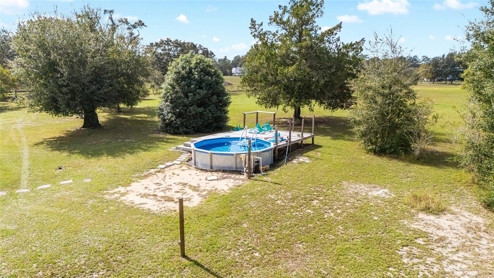 LEISURE ACRES UNIT 01 - Residential