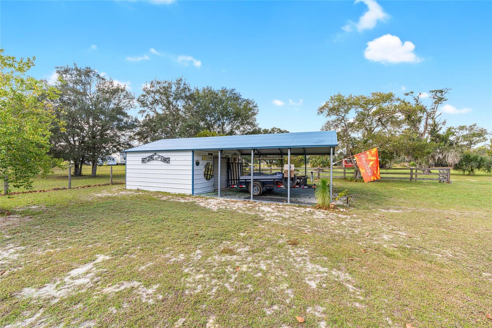 LEISURE ACRES UNIT 01 - Residential