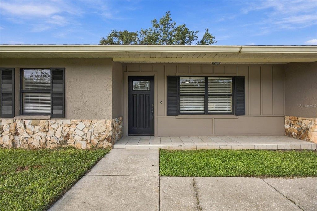 Photo of 7021 Sheffield Drive, Lakeland, FL 33810 (MLS # TB8546766)
