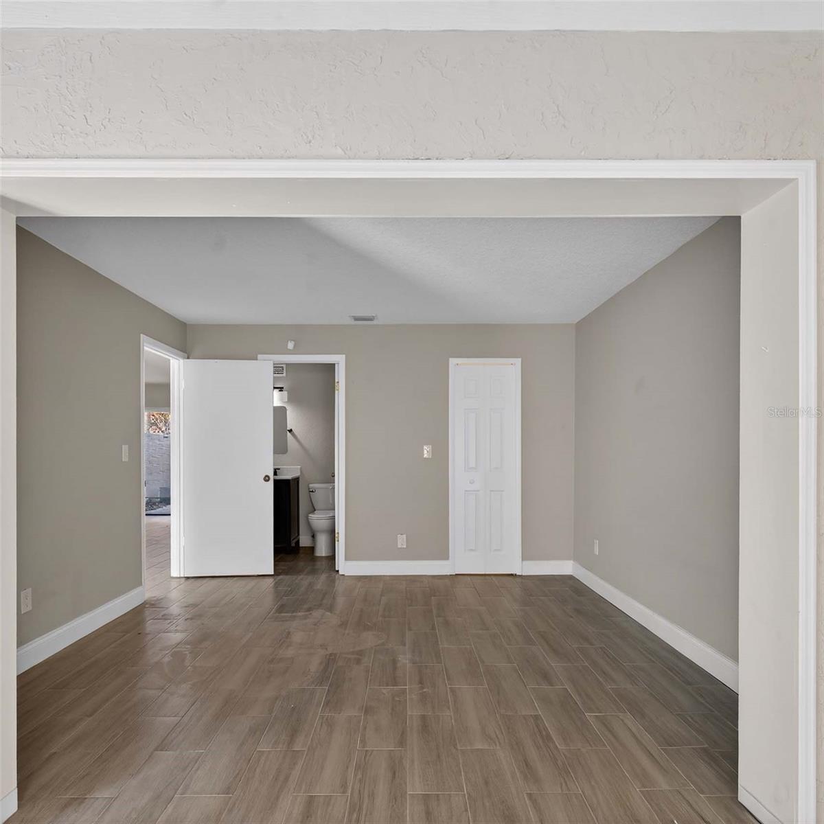 LAKE OF THE WOODS SEC 05 TWNHS - Residential