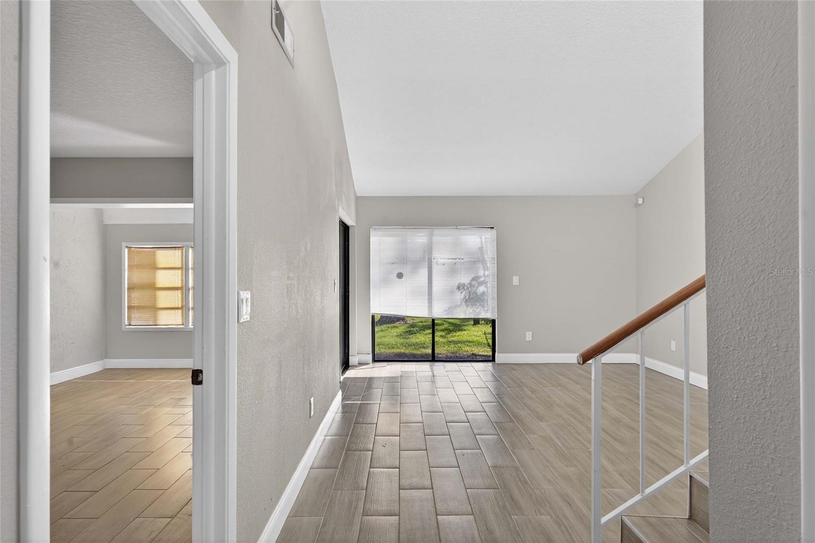 LAKE OF THE WOODS SEC 05 TWNHS - Residential