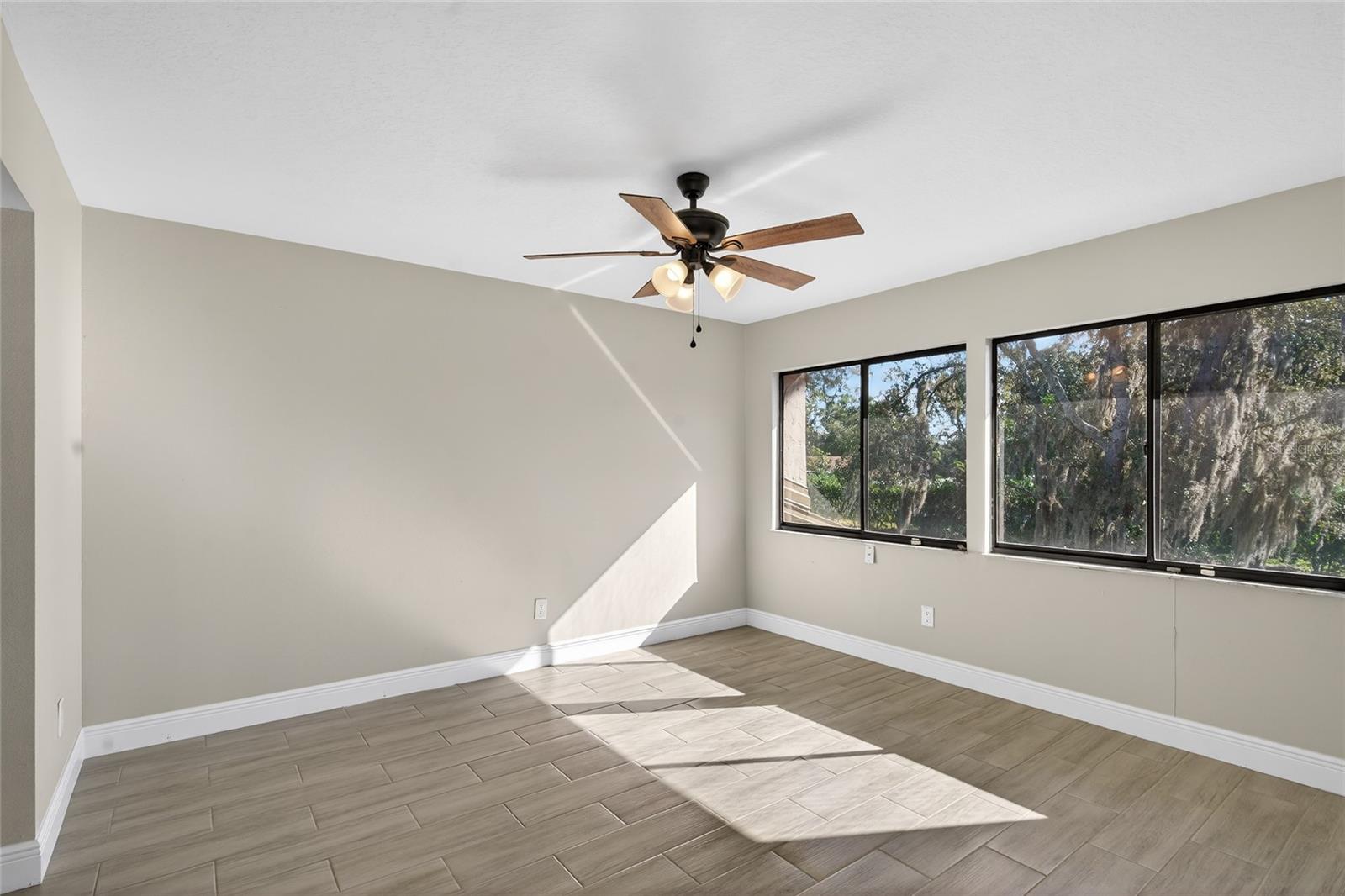 LAKE OF THE WOODS SEC 05 TWNHS - Residential