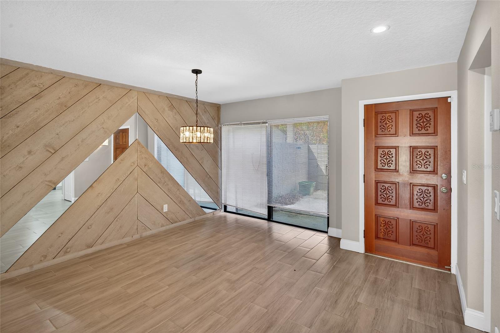 LAKE OF THE WOODS SEC 05 TWNHS - Residential