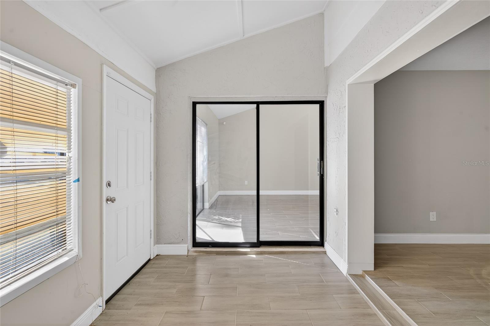 LAKE OF THE WOODS SEC 05 TWNHS - Residential