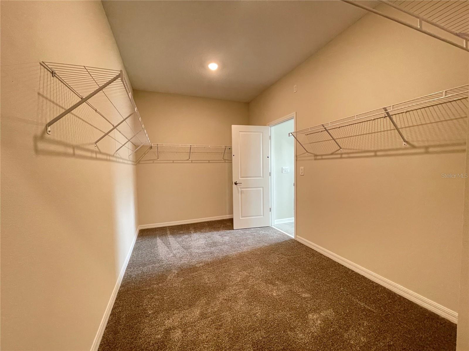 ARDEN PARK NORTH PH 5 - Residential Lease