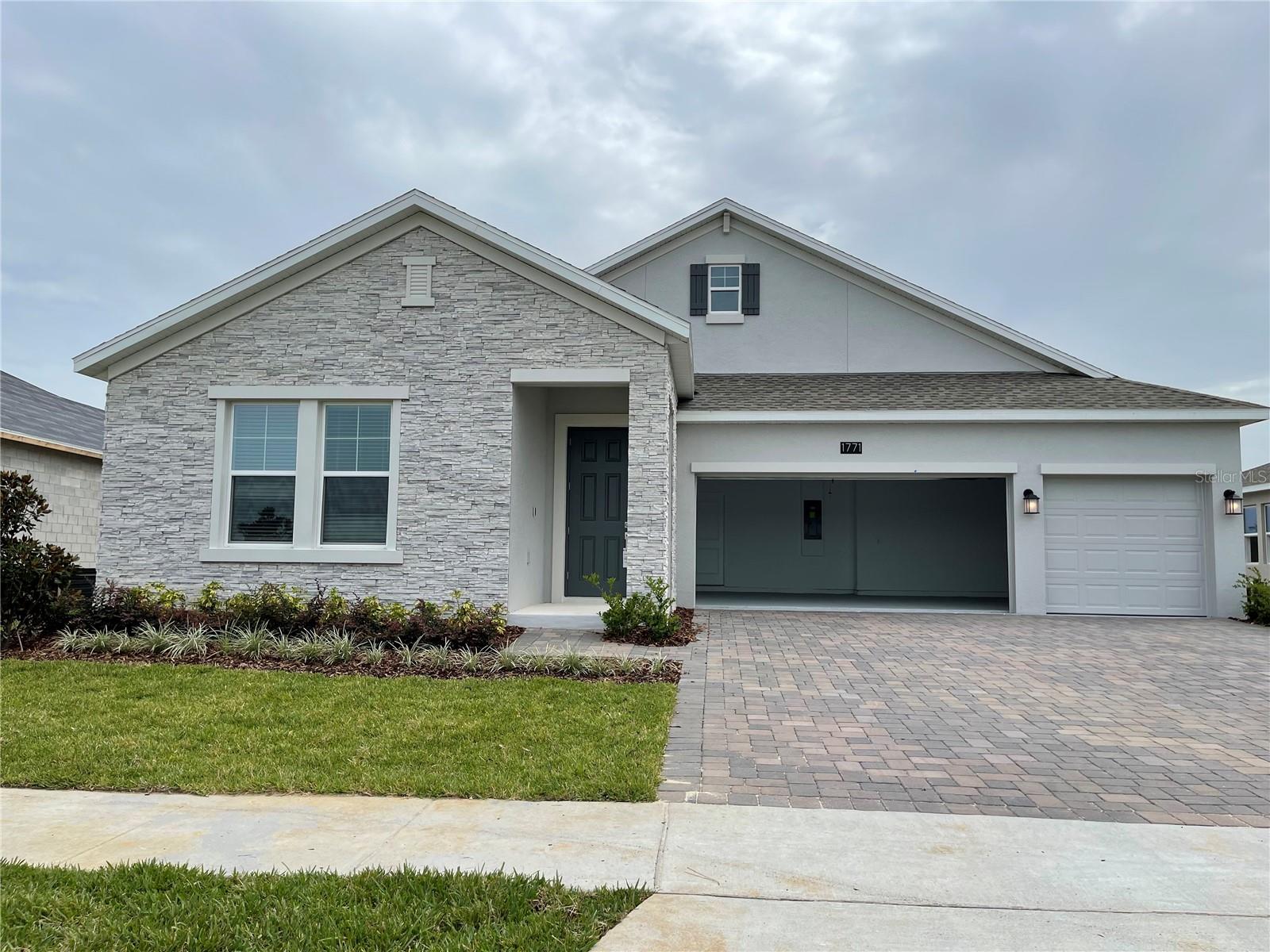 ARDEN PARK NORTH PH 5 - Residential Lease