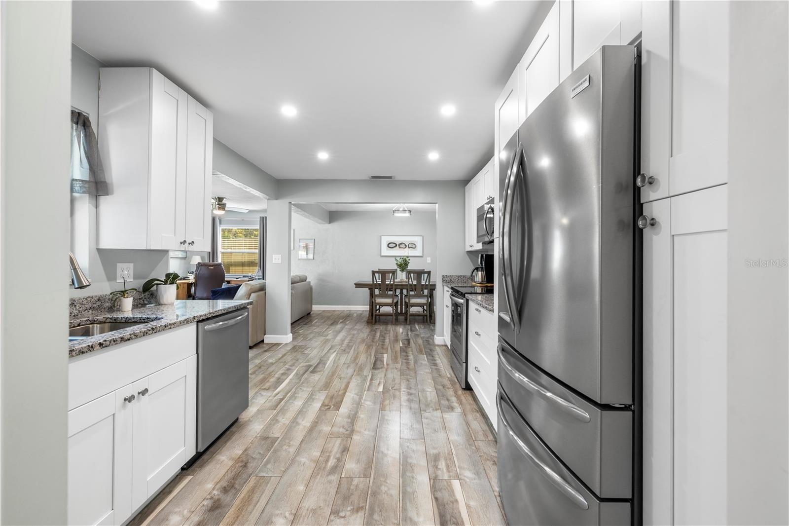 CANTERBURY CHASE - Residential