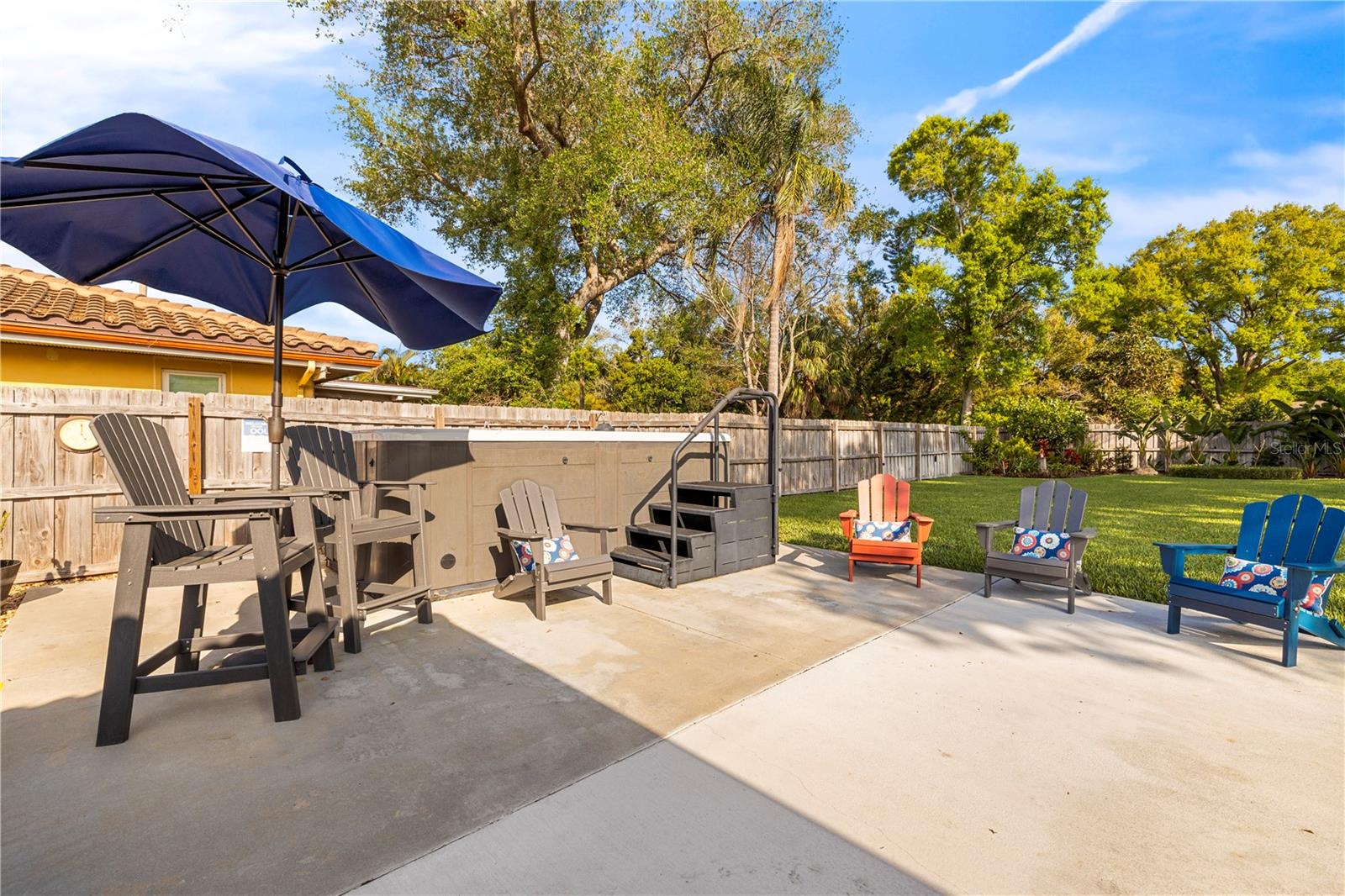 CANTERBURY CHASE - Residential