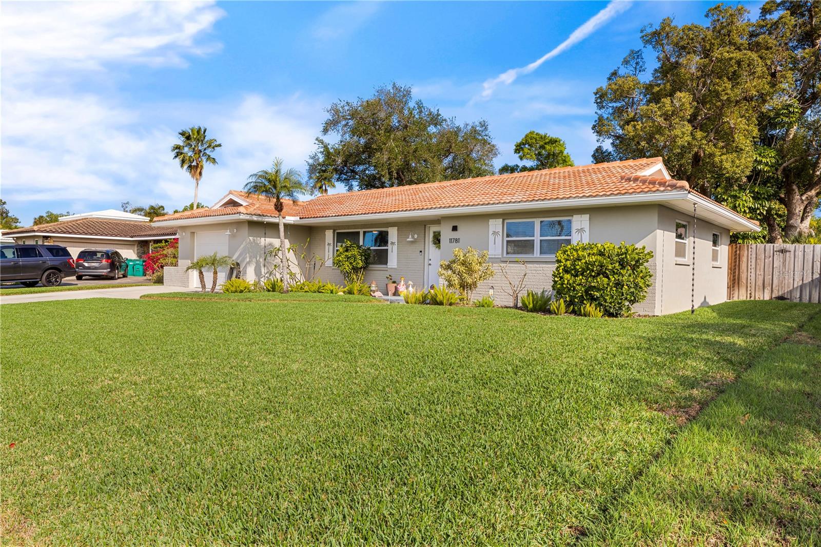 CANTERBURY CHASE - Residential