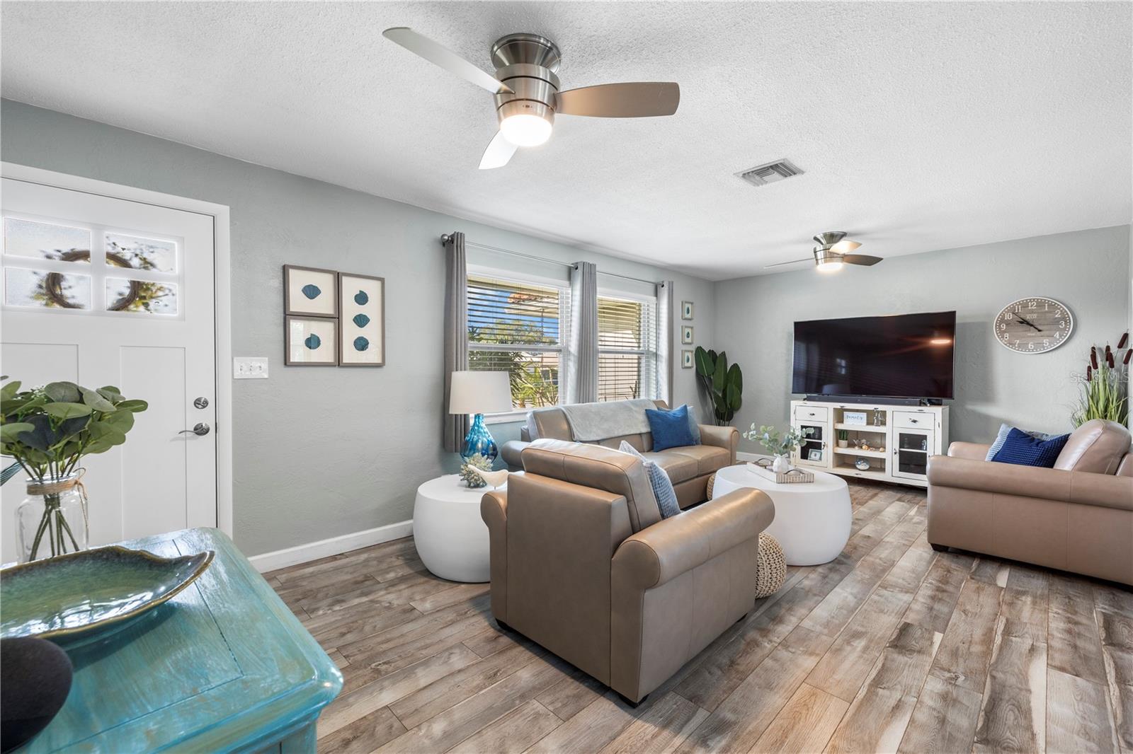 CANTERBURY CHASE - Residential