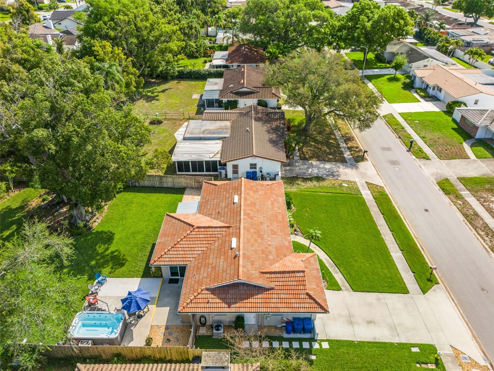 CANTERBURY CHASE - Residential