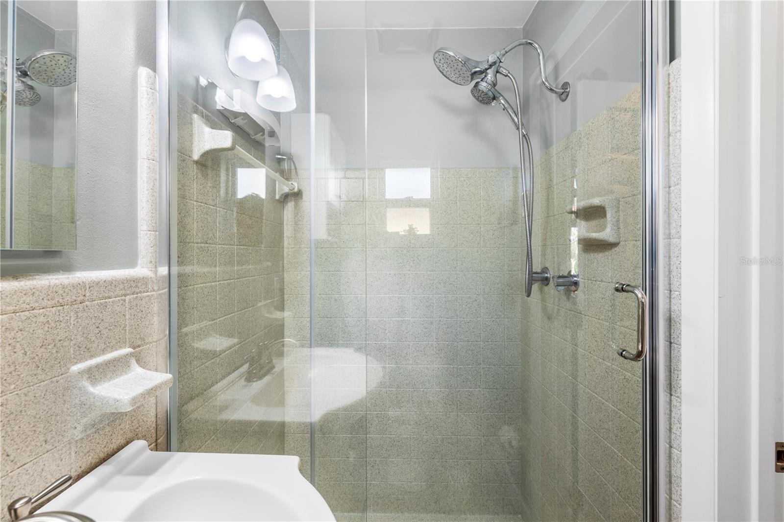 CANTERBURY CHASE - Residential