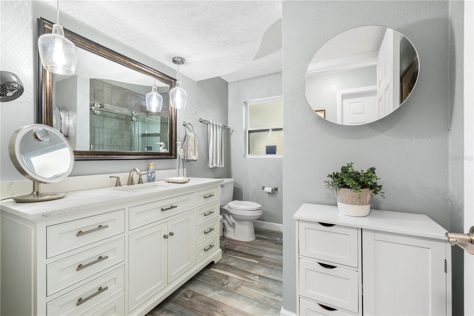 CANTERBURY CHASE - Residential