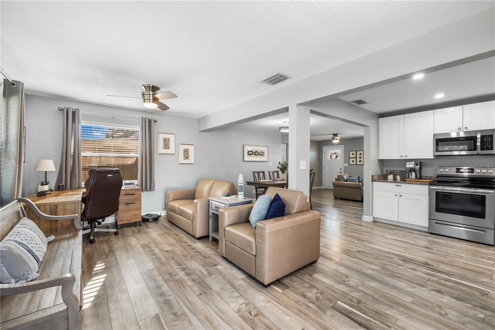 CANTERBURY CHASE - Residential