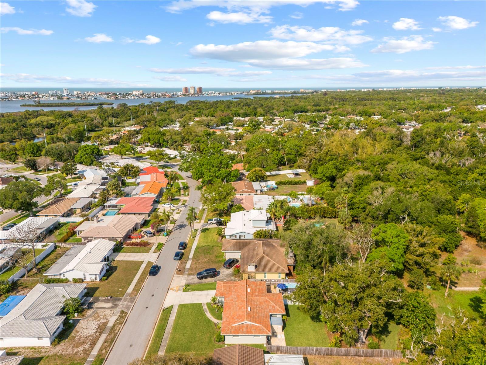 CANTERBURY CHASE - Residential