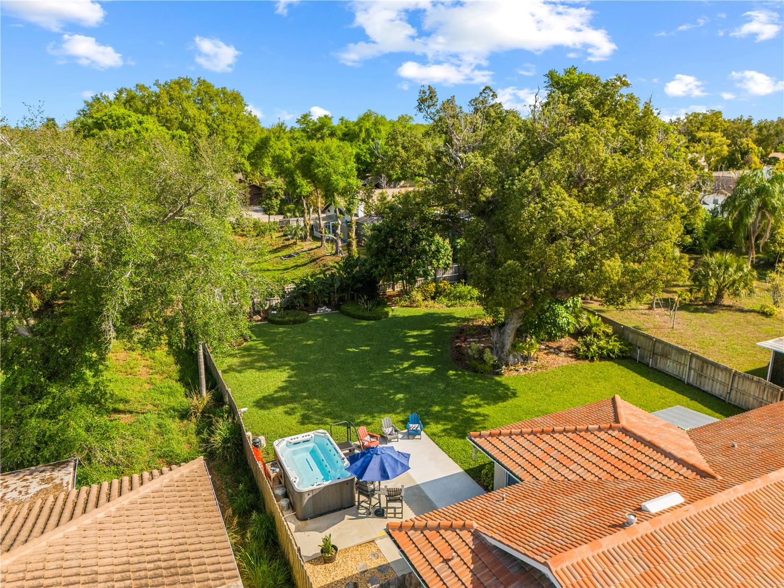 CANTERBURY CHASE - Residential