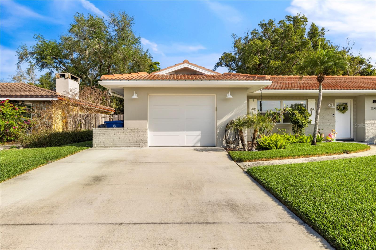 CANTERBURY CHASE - Residential