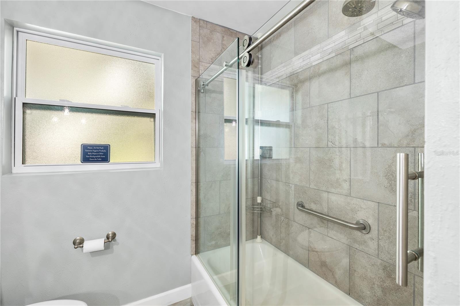 CANTERBURY CHASE - Residential