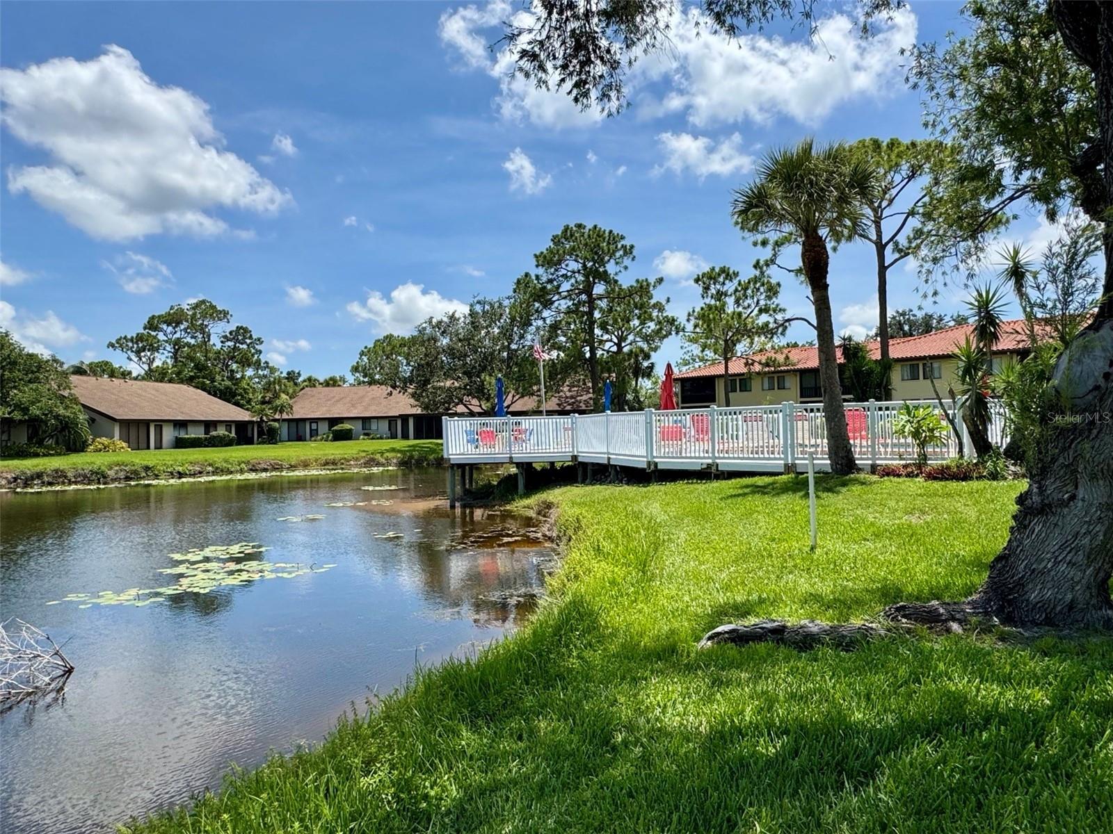 VILLAGE LAKE/THE MEADOWS - Residential Lease