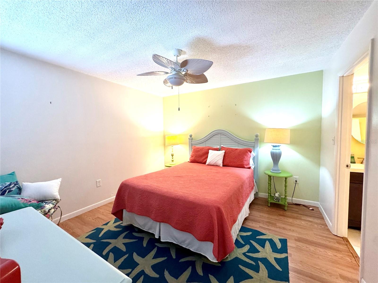 VILLAGE LAKE/THE MEADOWS - Residential Lease