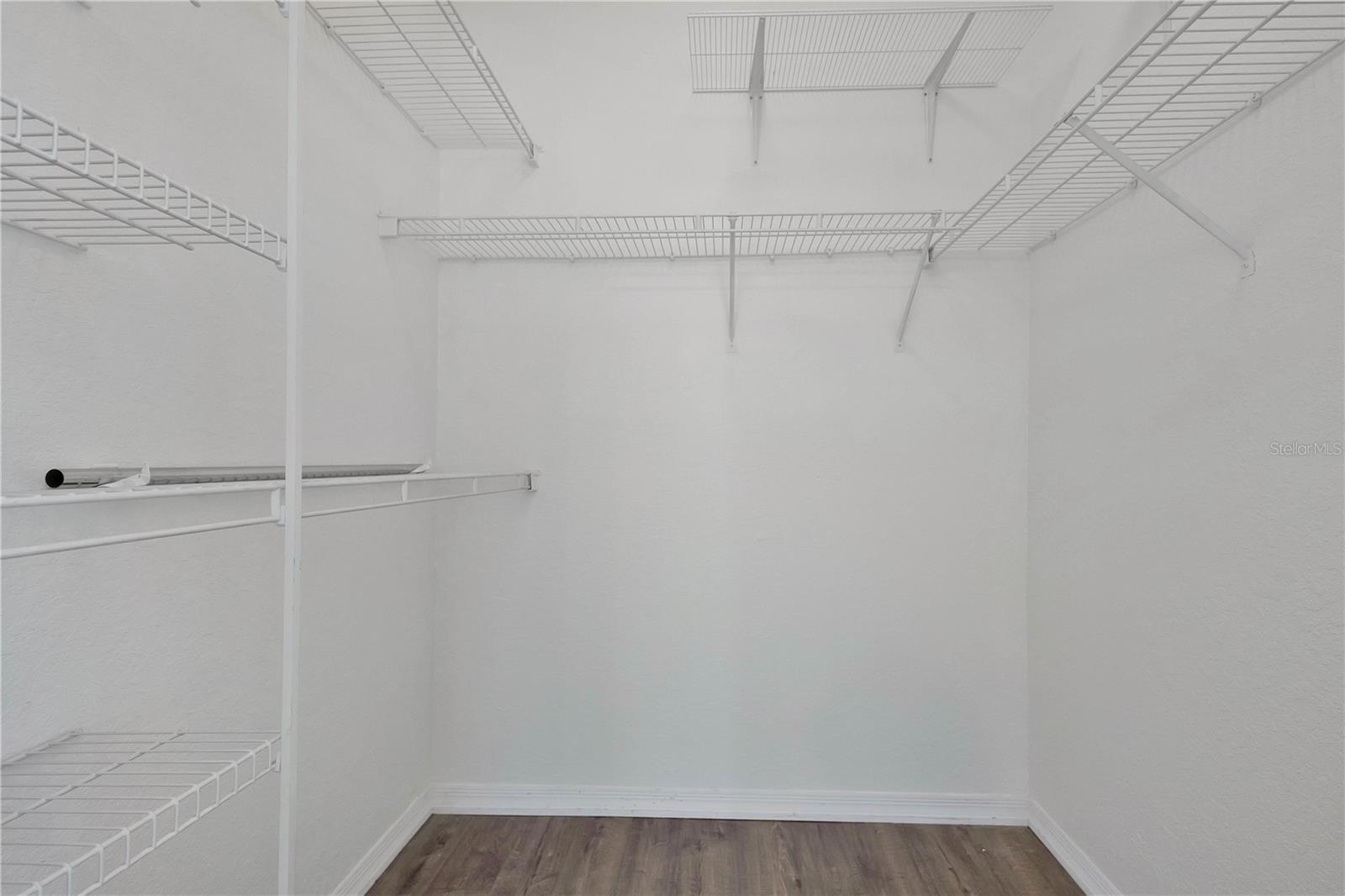 VISCONTI WEST BLDG 8 - Residential Lease