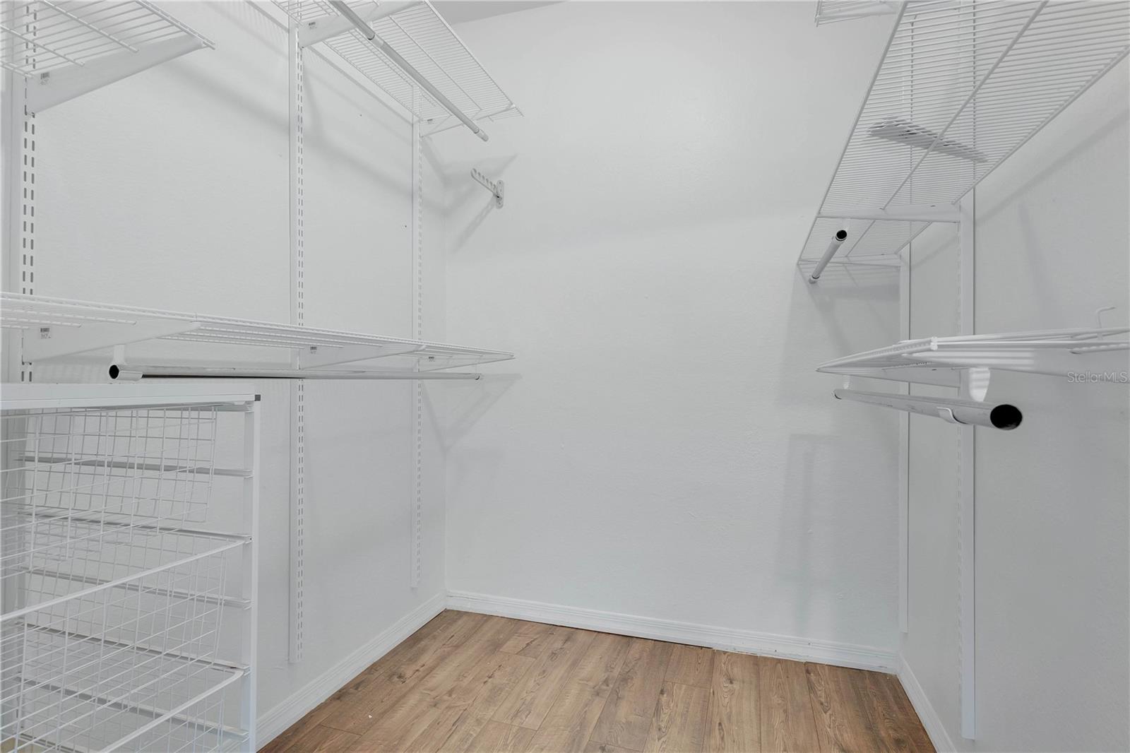 VISCONTI WEST BLDG 8 - Residential Lease