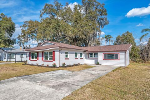 Photo of 1499 Wilton Avenue, Orlando, FL 32805 (MLS # O6383765)