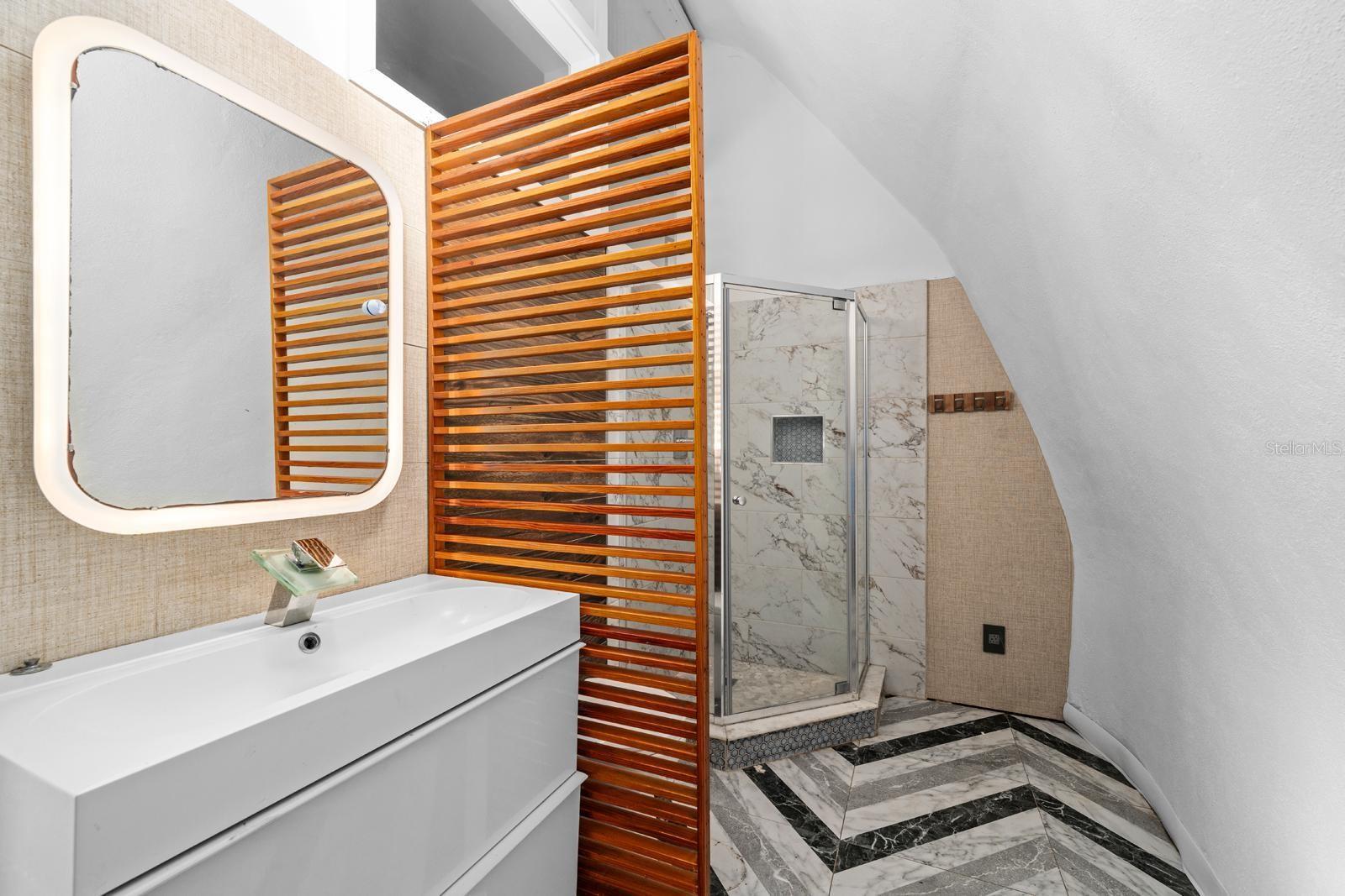 BROADWATER BAYVIEW ESTATE - Residential