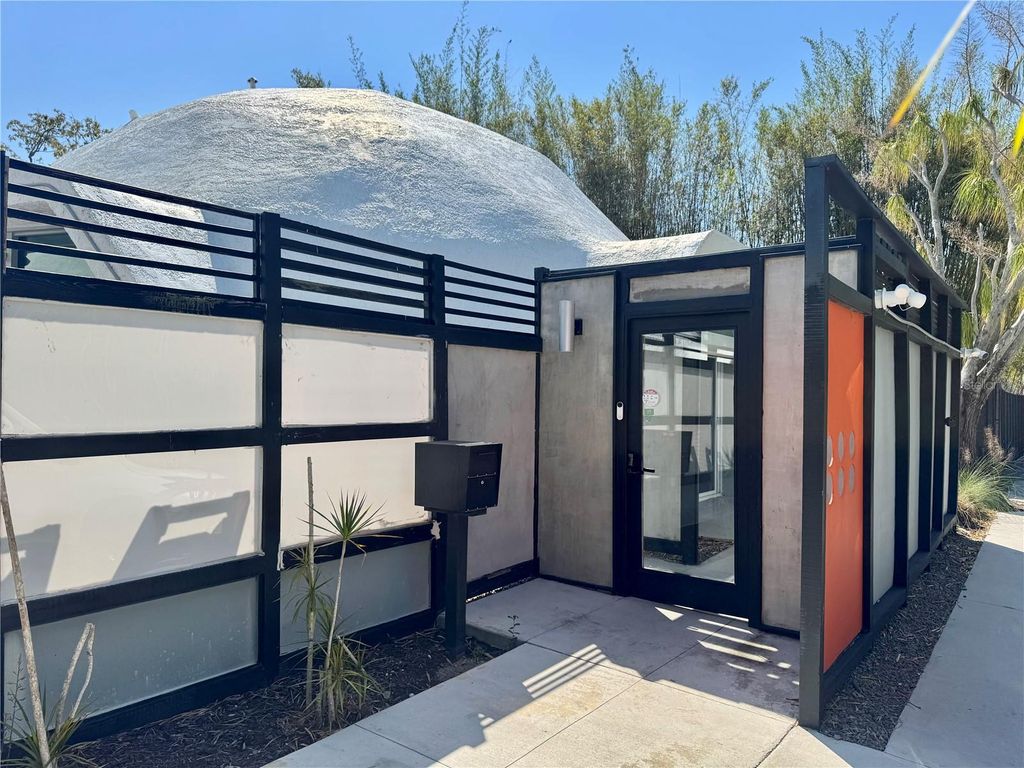 Photo of 3900 41st Street S, St Petersburg, FL 33711 (MLS # TB8491140)