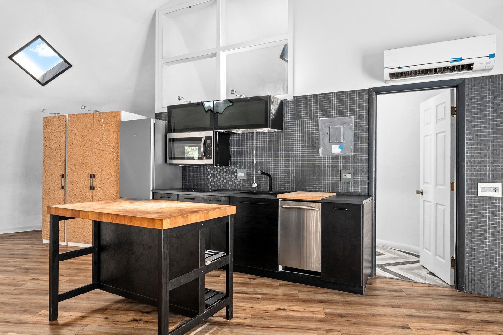 BROADWATER BAYVIEW ESTATE - Residential