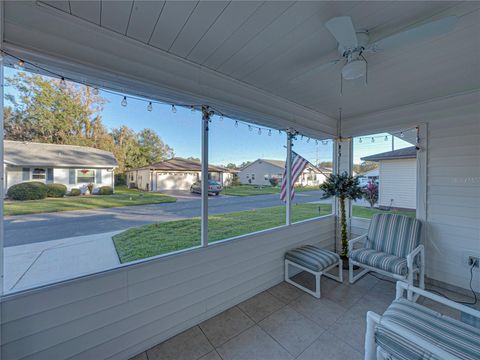 A home in LAKELAND