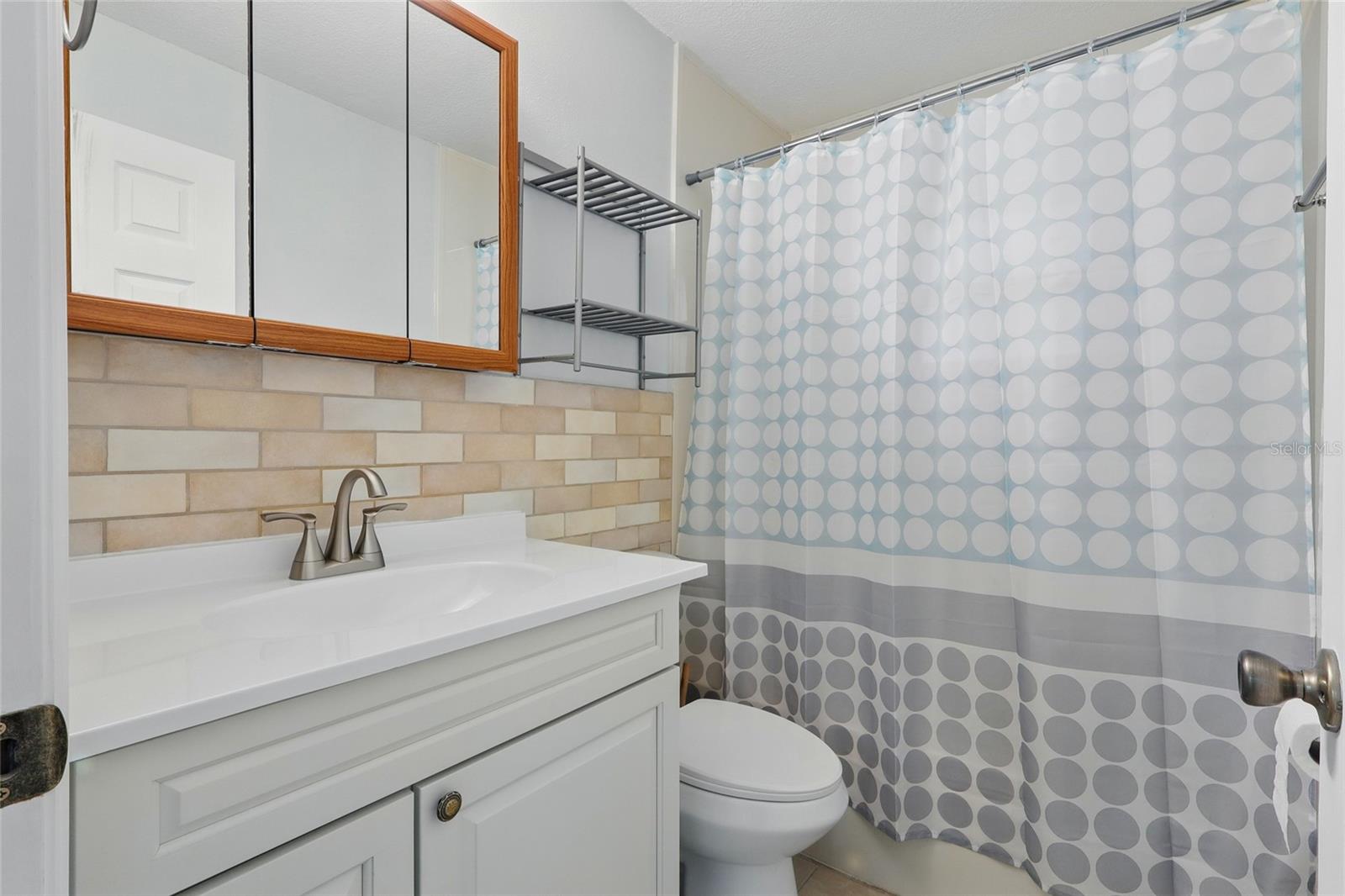 GULF COAST ESTATES - Residential