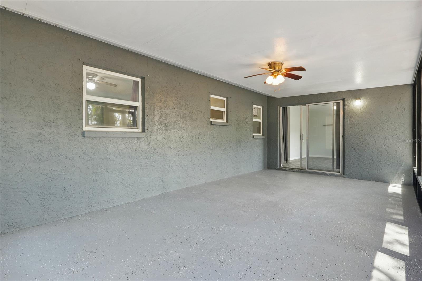 GULF COAST ESTATES - Residential