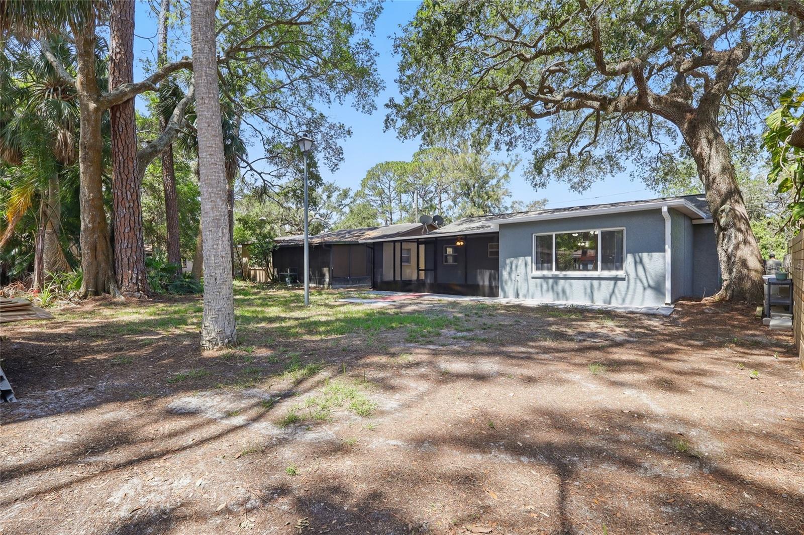 GULF COAST ESTATES - Residential