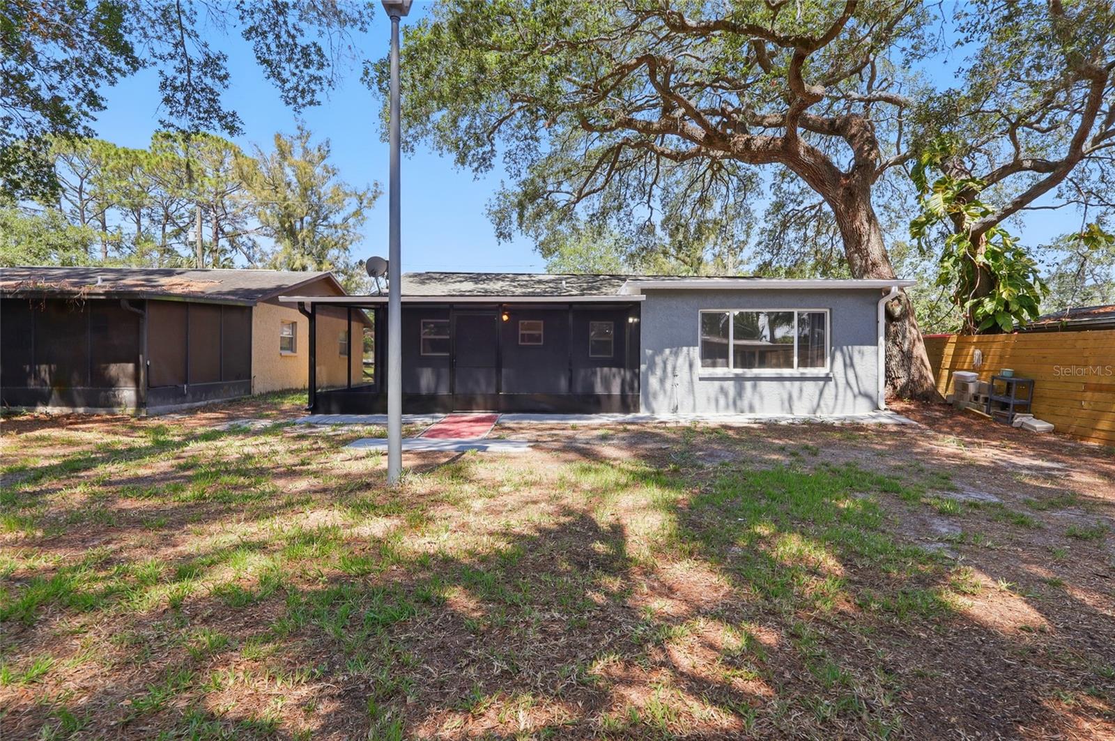 GULF COAST ESTATES - Residential