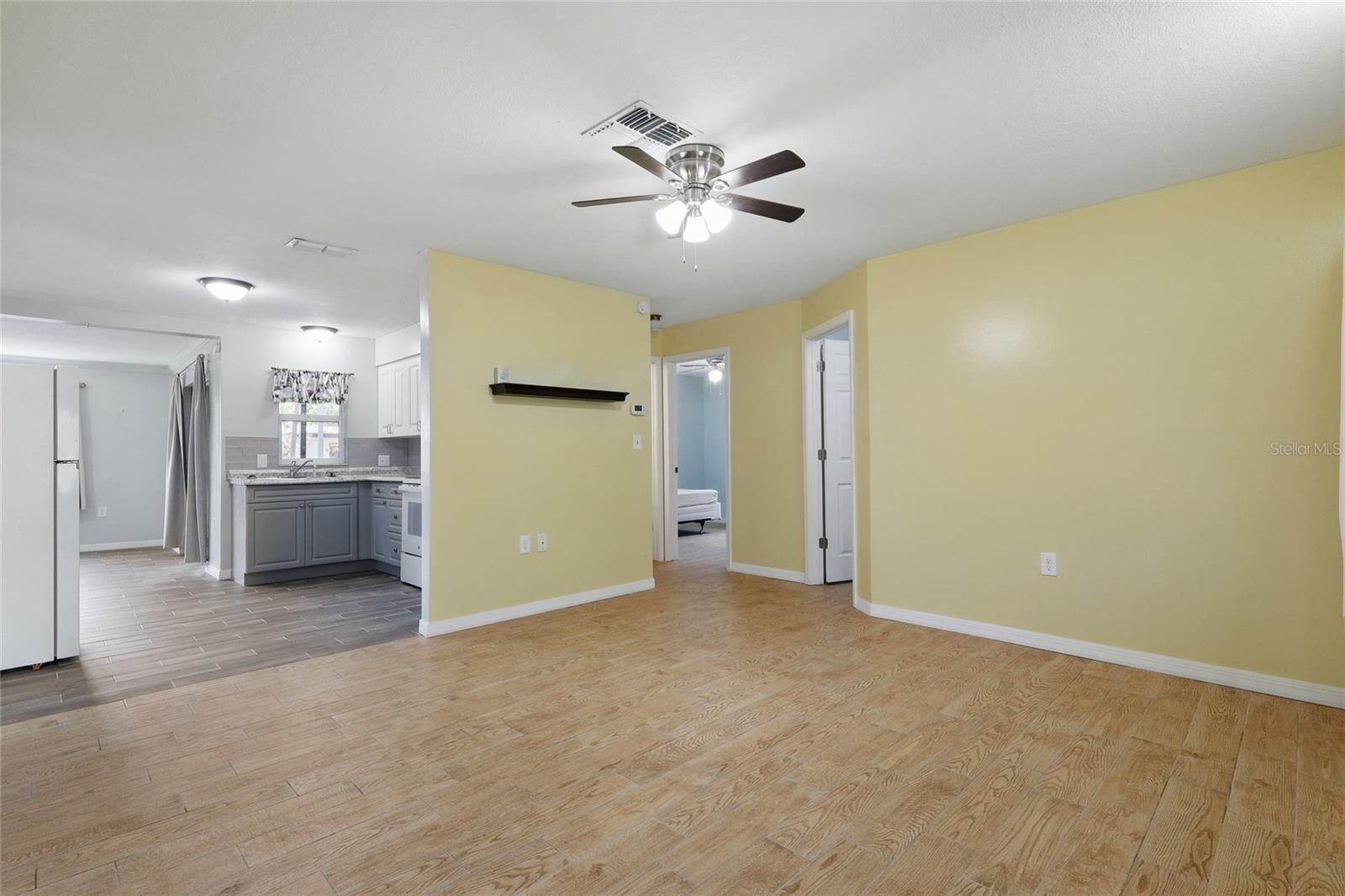 GULF COAST ESTATES - Residential