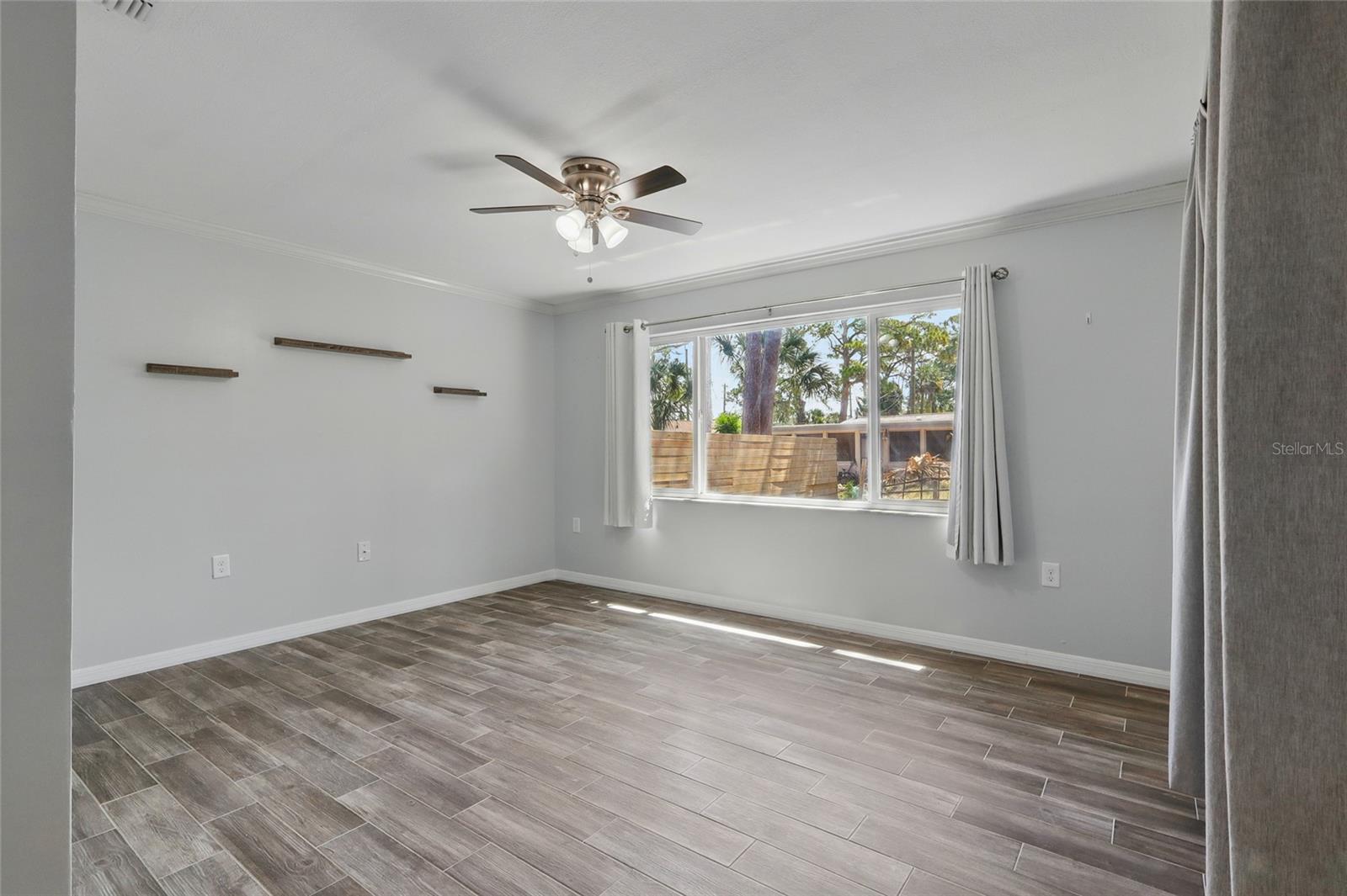 GULF COAST ESTATES - Residential