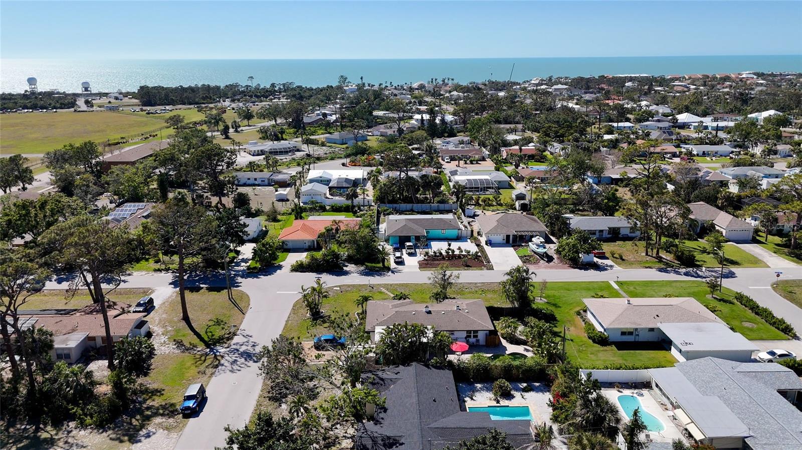 BEACH MANOR - Residential