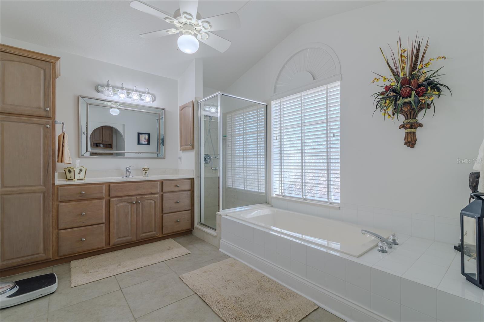 OCALA PALMS - Residential