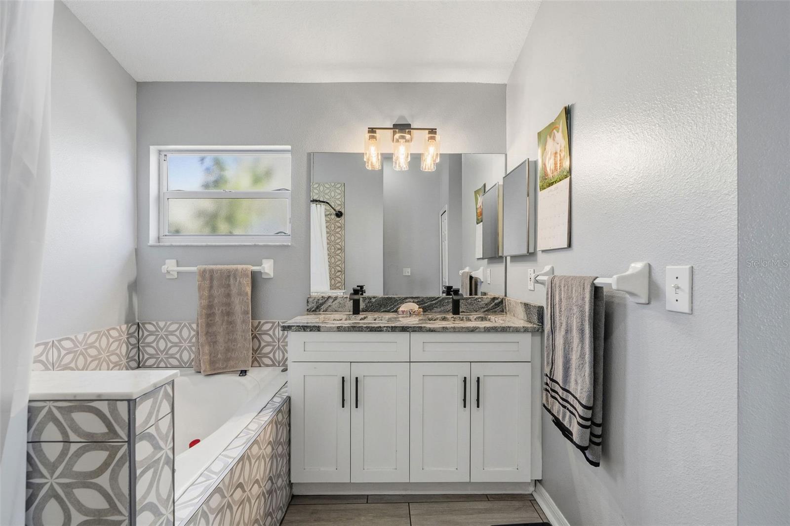 ARBOR RIDGE - Residential
